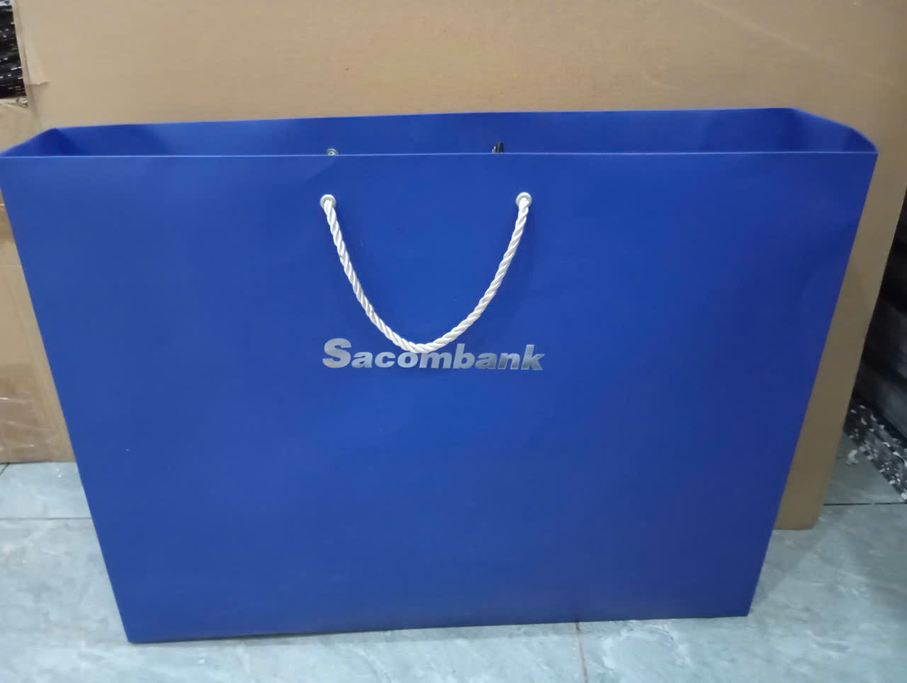 Túi giấy Sacombank